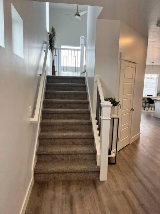 Brand New 3-Beds Stylish Entire House At Lehi Villa Buitenkant foto